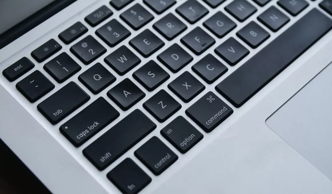 Mengatasi Keyboard Laptop Mencet Sendiri