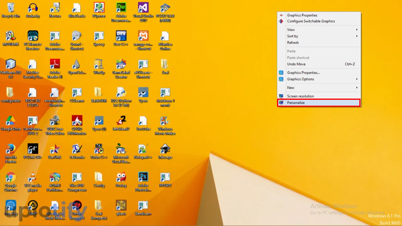 Buka Personalize Windows 8