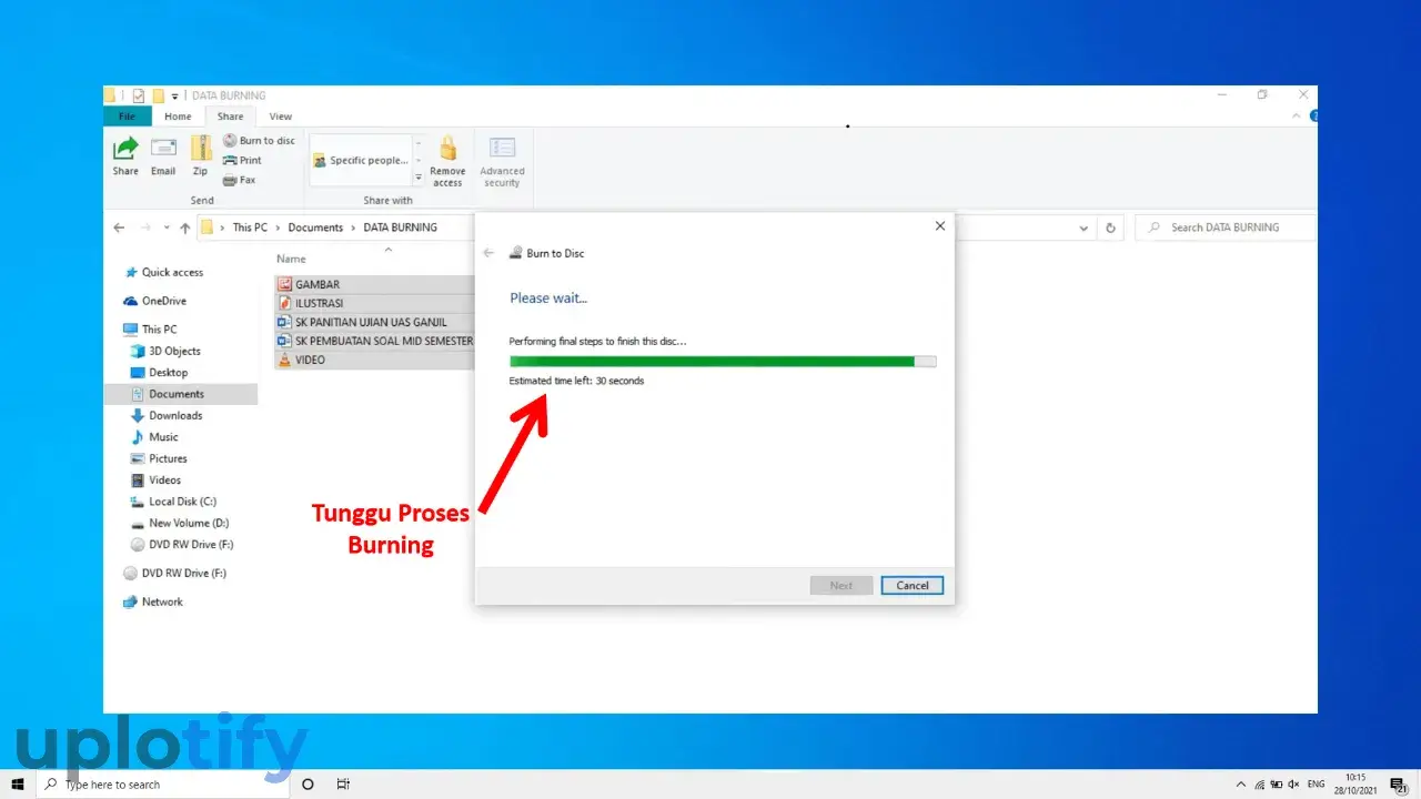 Menunggu Proses Burning di Windows 10